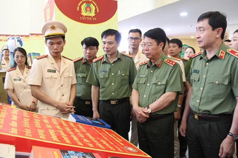 Nâng cao ý thức thượng tôn pháp luật, góp phần triển khai thi hành Luật An ninh mạng