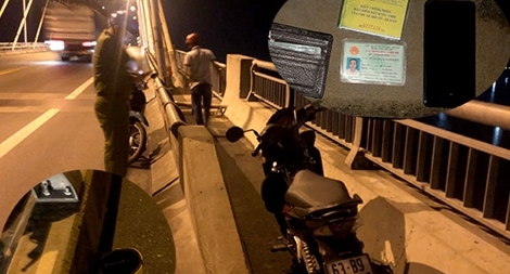 Nghi vấn nam thanh niên bỏ lại xe máy, nhảy cầu Rạch Miễu