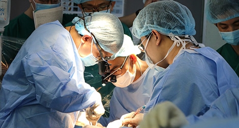 Kì tích ca ghép tim xuyên Việt