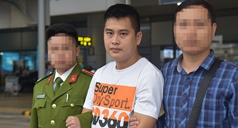 Bắt 3 cán bộ thu thập, mua bán trái phép thông tin tài khoản ngân hàng