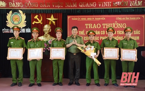 Khen thưởng Công an TP Thanh Hóa về thành tích đấu tranh phòng, chống tội phạm