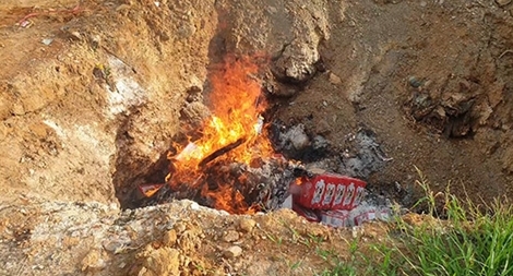 Tiêu hủy 2 lô hàng không rõ nguồn gốc xuất xứ