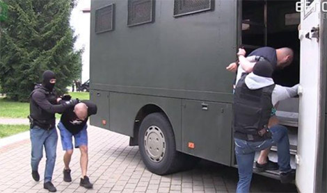 Vụ bắt giữ gây căng thẳng...