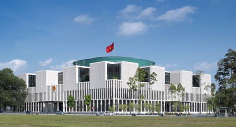 Nghị trường – Năm tháng không phai: Sơn hà thiên cổ điện kim âu