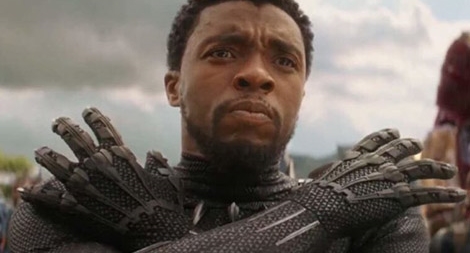 Thứ “cuồng giáo” trong cái chết của những thần tượng