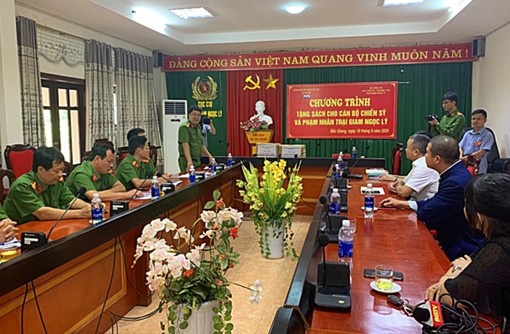 “Tủ sách hướng thiện” gieo mầm yêu thương giúp phạm nhân sớm hoàn lương