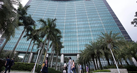 Huawei trong "cơn bão" trừng phạt