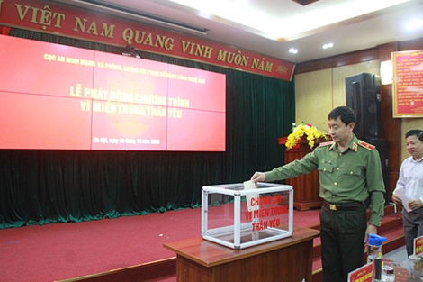 Cục An ninh mạng ủng hộ gần 150 triệu đồng chung tay vì miền Trung thân yêu