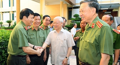   Mài thêm sắc “Thanh bảo kiếm” bảo vệ Đảng, Nhà nước và Nhân dân