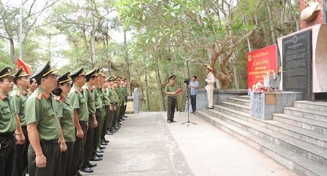   74 năm giữ trọn niềm tin yêu