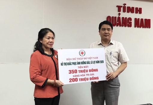 Gần 2,6 tỷ đồng cứu trợ khẩn cấp người dân bị thiệt hại bởi cơn bão số 9