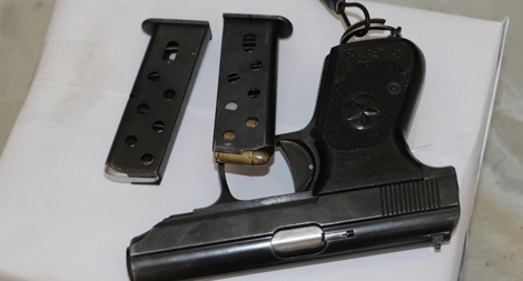 Bị vây bắt, trùm ma túy dùng súng bắn trả Công an