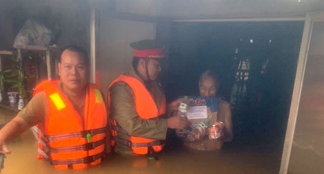 Xung kích giúp dân ứng phó thiên tai