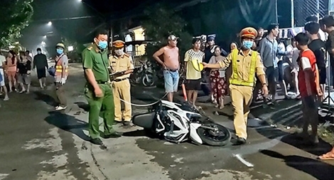 2 xe máy tông nhau trên tỉnh lộ, 1 người tử vong 