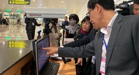 Việt Nam đã chế tạo được thiết bị đo nhiệt chưa đầy 1 giây phòng dịch COVID-19