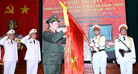 Xứng đáng là điểm tựa của lòng dân