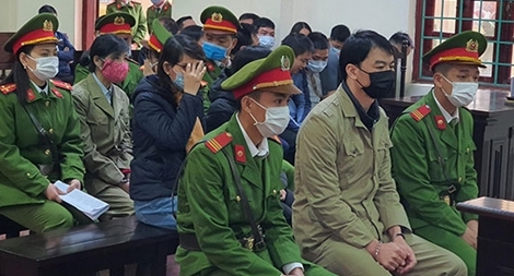 Hoãn xét xử nhóm thanh tra Bộ Xây dựng vòi tiền doanh nghiệp