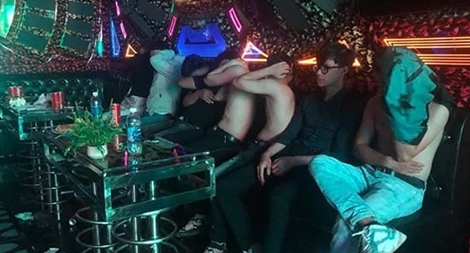 Hàng chục đối tượng sử dụng ma túy trong quán karaoke