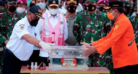 Những sự thật không phải ai cũng biết về hộp đen máy bay