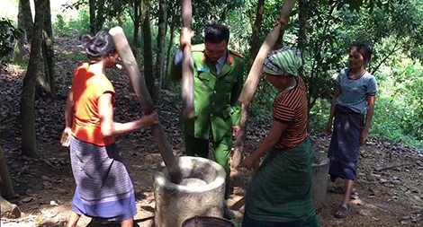 Những vụ “sái” nhớ đời dọc đường hành quân