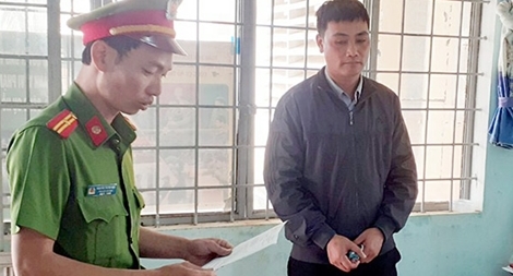 Nguyên Giám đốc Hợp tác xã lấy tiền dự án tiêu xài cá nhân