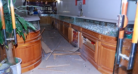 Truy bắt đối tượng dùng chất nổ cướp tiệm vàng