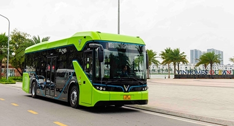 VinBus chính thức vận hành xe buýt điện thông minh đầu tiên tại Việt Nam