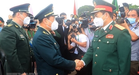 Giao lưu hữu nghị quốc phòng biên giới Việt-Trung lần thứ 6