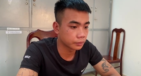 Xử lý đối tượng xúc phạm cán bộ Công an làm CCCD