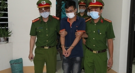 NÓNG TRONG TUẦN: Tên trộm nhiễm HIV tấn công Công an; khởi tố vụ phát tán “clip sex bar Sunny”