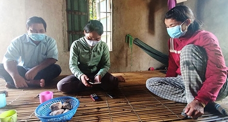 Một phụ nữ nghèo nhận thưởng tiền tỷ từ Tân Hiệp Phát