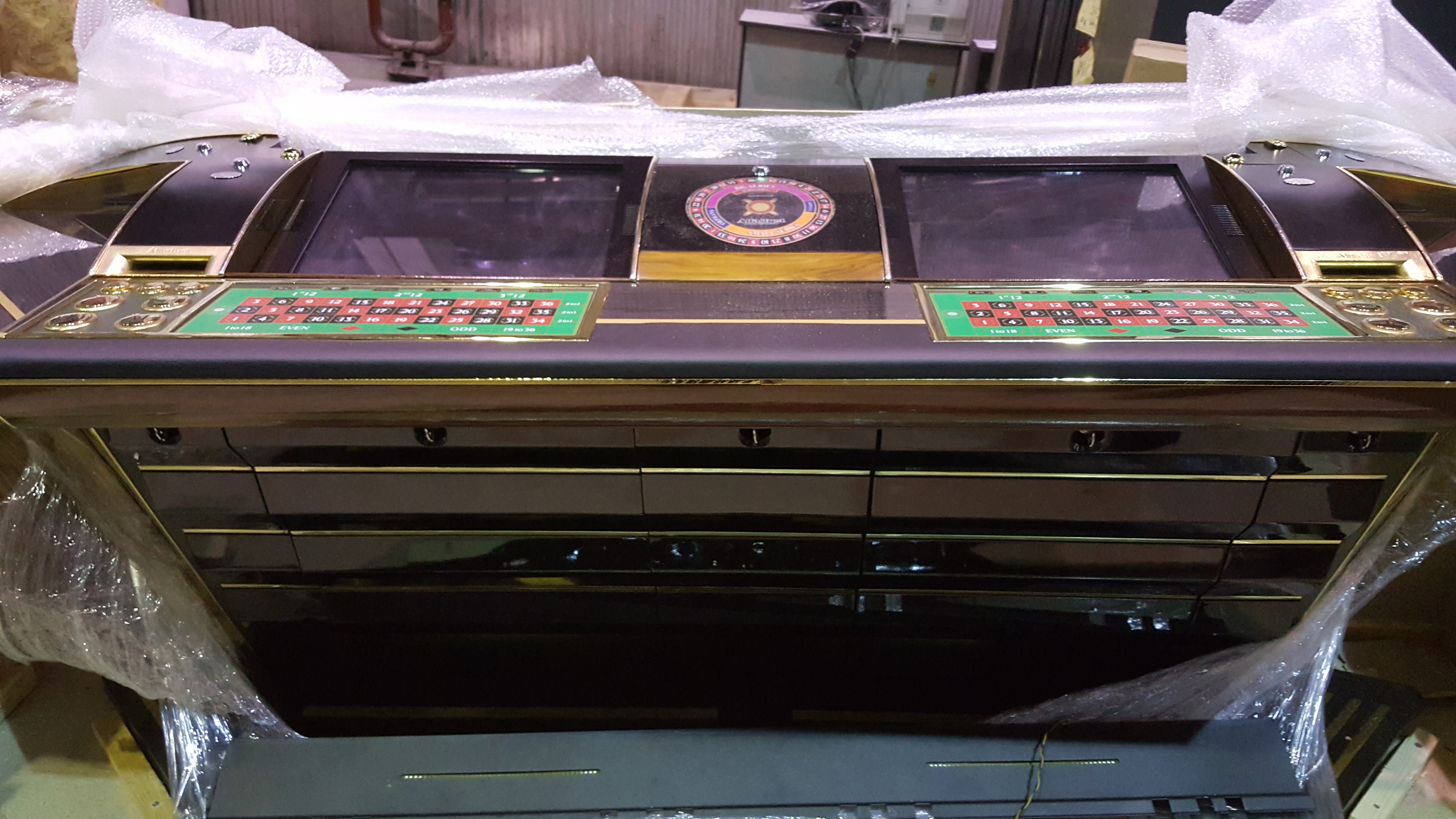 Lại phát hiện vụ vận chuyển trái phép máy đánh bạc qua đường quá cảnh