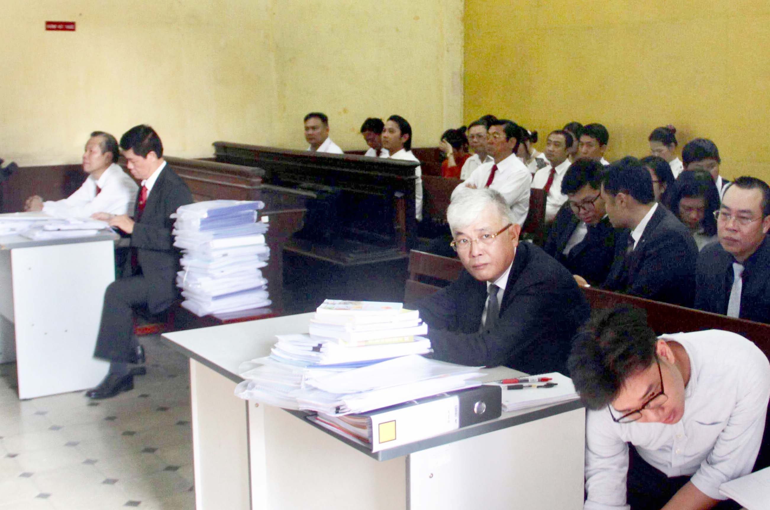 Tranh cãi quyết liệt thiệt hại của Vinasun trong vụ kiện Grab đòi bồi thường 41,2 tỷ đồng