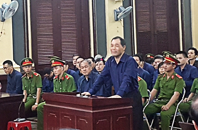 Ông Trầm Bê xin mức án nhẹ hơn VKS đề nghị