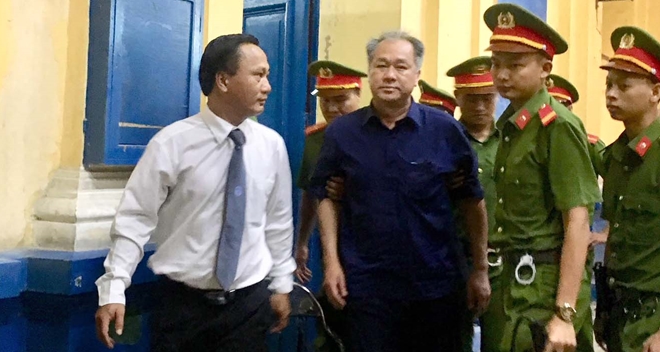 Ông Trần Bắc Hà có đơn xin vắng mặt tại tòa vì sức khoẻ yếu