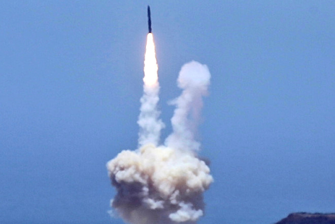 Mỹ lần đầu bắn thử hạ tên lửa đạn đạo xuyên lục địa