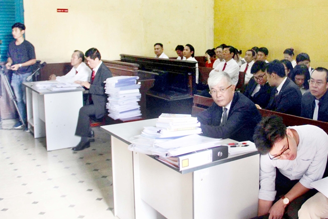 Vinasun và Grab bắt tay hoà giải, toà dừng phiên xử