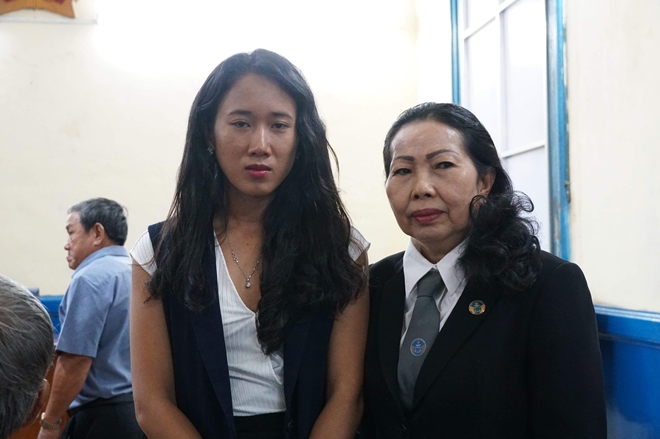 Bà mẹ Việt thắng kiện đòi con tại Pháp