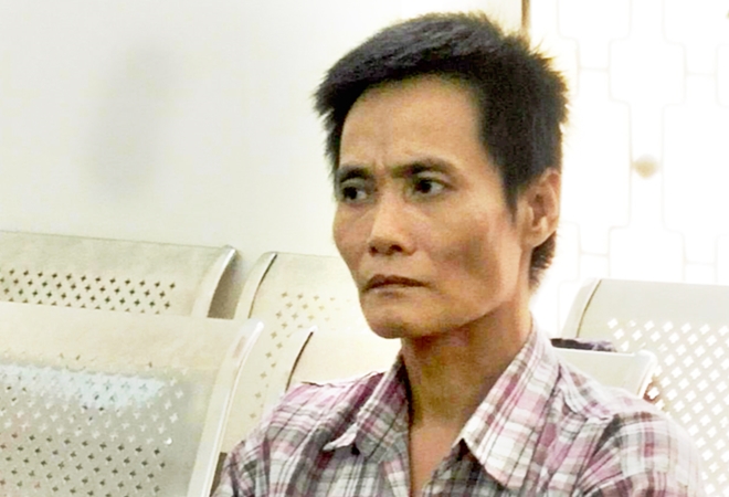 Chồng đốt nhà sau khi vợ có con với người đàn ông khác