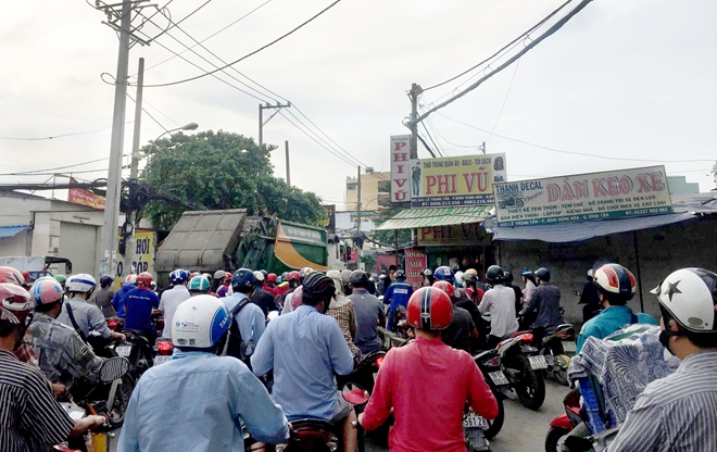 Công an TP Hồ Chí Minh tăng cường xóa các điểm ùn tắc giao thông
