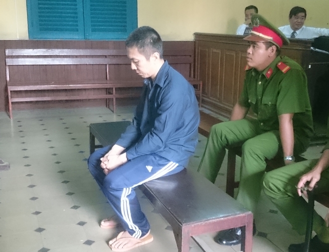 Giở trò đồi bại rồi sát hại bé gái, giấu trong lu nước