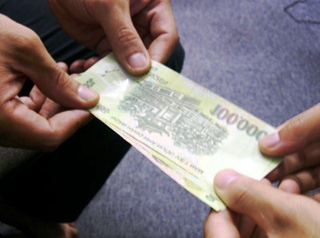 Sự thật choáng váng đằng sau vụ hiệu phó dùng ảnh nóng tống tiền nữ giáo viên?