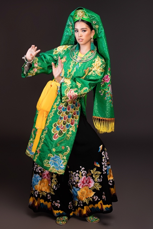 Hoa hậu Tiểu Vy mang điệu múa Chầu văn đến Miss World