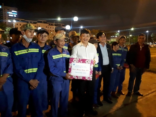 Chuyện tết của những người làm sạch đẹp đường phố