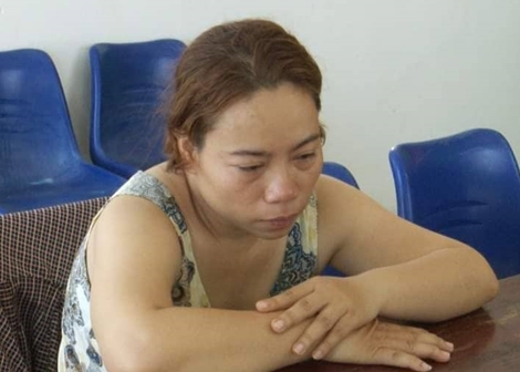 Đặt mua sổ đỏ giả trên mạng để “cấn nợ”