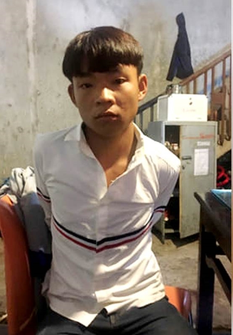 Tên cướp trốn nã bị lộ “thân phận” khi đang đóng vai du khách 