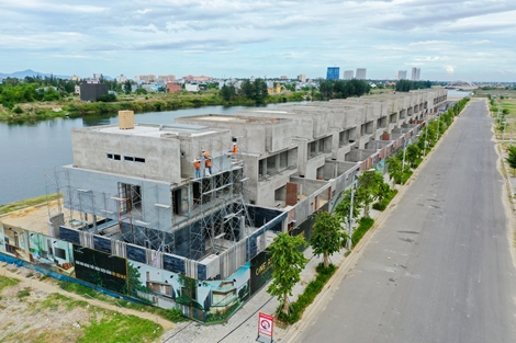 "Mạnh tay" thu hồi GPXD dự án hàng chục căn biệt thự trên "đất vàng"