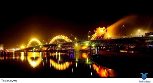 Du khách sẽ được xem cầu Rồng phun lửa 4 đêm liên tiếp vào dịp Tết Nguyên đán