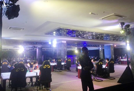 Gần 100 game thủ tụ tập tranh tài giữa mùa dịch COVID-19