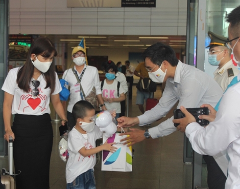 Đà Nẵng đón đoàn du khách đầu tiên sau dịch COVID-19 lần 2